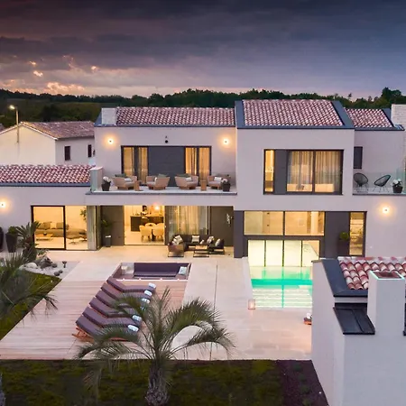 Villa Alessandro